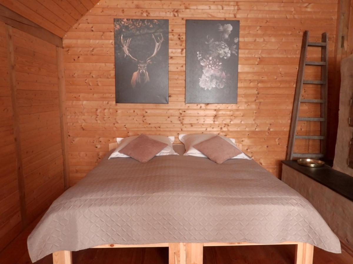 Susanna Neu Mit Netflix Traveller Awards 2025 Lodge Bruchweiler