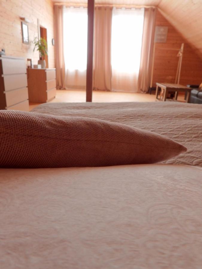 Lodge Susanna Neu Mit Netflix Traveller Awards 2025