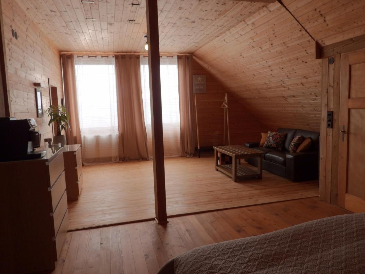 Susanna Neu Mit Netflix Traveller Awards 2025 * Bruchweiler